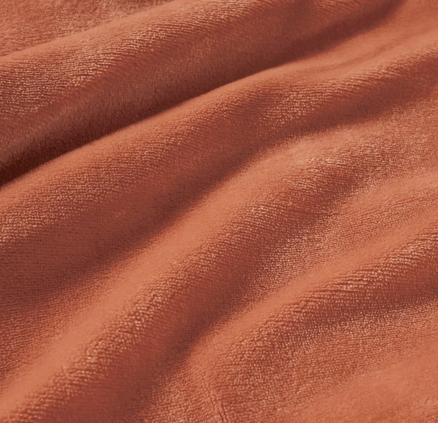 Teddy Sherpa Twin-Pack Standard Pillowcases - Soft Reversible Velvet & Sherpa Cushion Covers - Machine Washable with Zipper Closure - 48x73cm - Terracotta