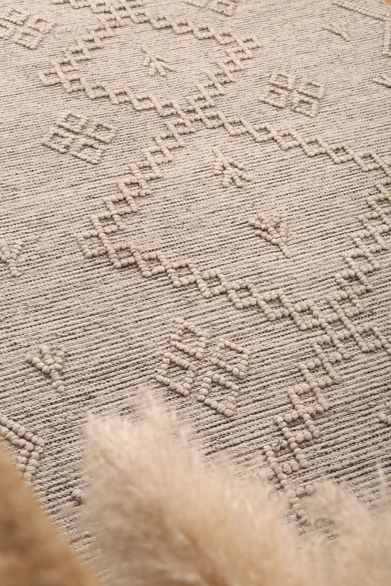 Goa D5 - ASH (No Tassel) 160x230
