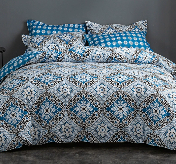 Blue Floral Duvet Cover - 3 Piece Bedding Set (with Corner Ties)Quilt cover 230cm x 230cm, pillowcase 51 x 92cm