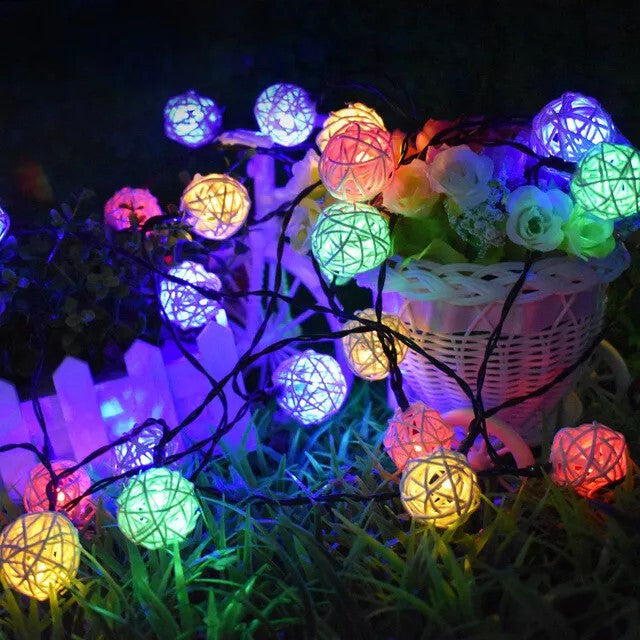 1 Set of Multi Coloured 5cm Rattan Cane 20 Ball Battery Powered 3m String Lights Christmas Gift Home Wedding Party Bedroom Decoration Table Centrepiece