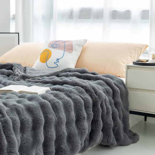 Dark Grey 100*160cm Plush Toscana Rabbit Hair Throw Blanket - Soft Flannel Fleece for All Seasons, Perfect for Couch & Bed