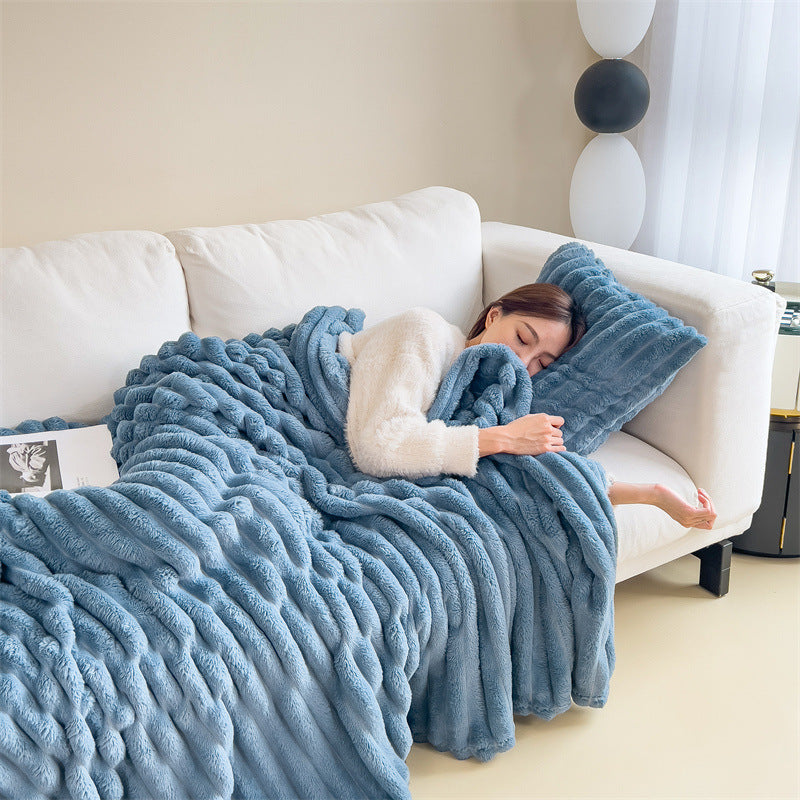 Blue plush tufted blanket - double-sided for warmth and skin-friendly comfort( 100*150cm)