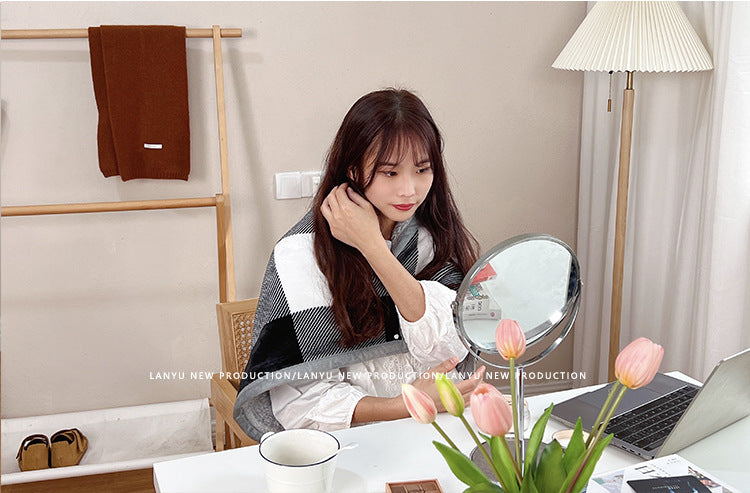 Double-Sided Geometric & Plush Throw Blanket - Warm 70x100cm Multi-Use Wrap(Black and white checkered/reverse gray)